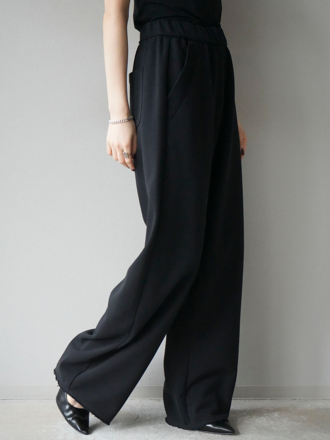 [予約]アウトシームカットオフスエットパンツ/navy