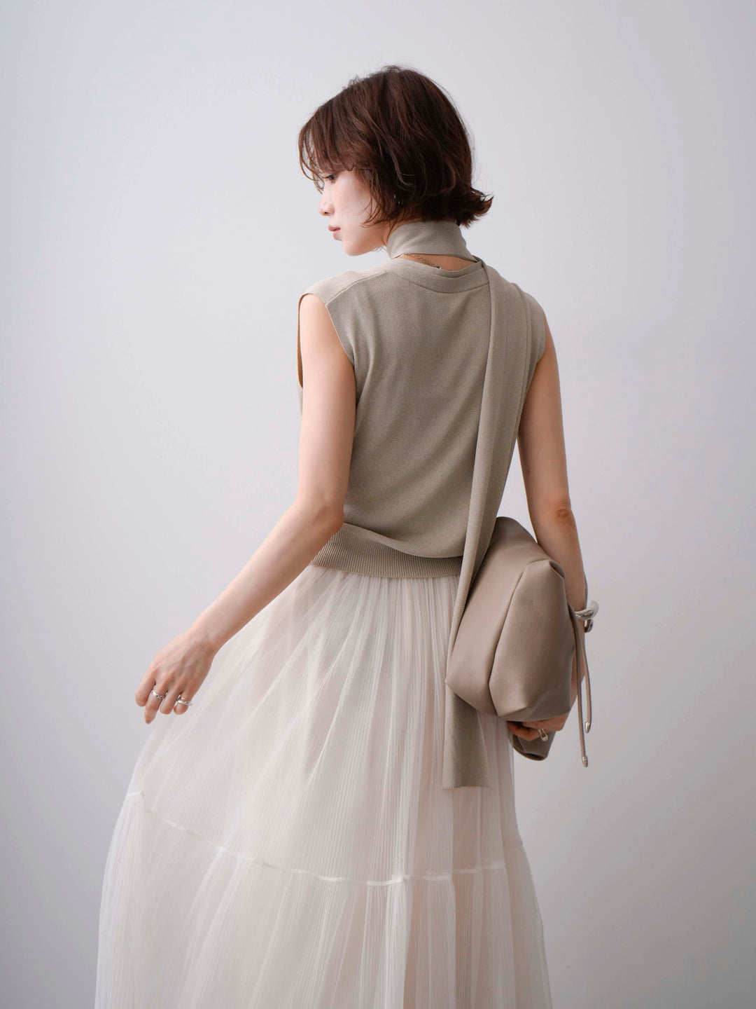 [予約]ネックレイヤードアシメニットベスト/beige