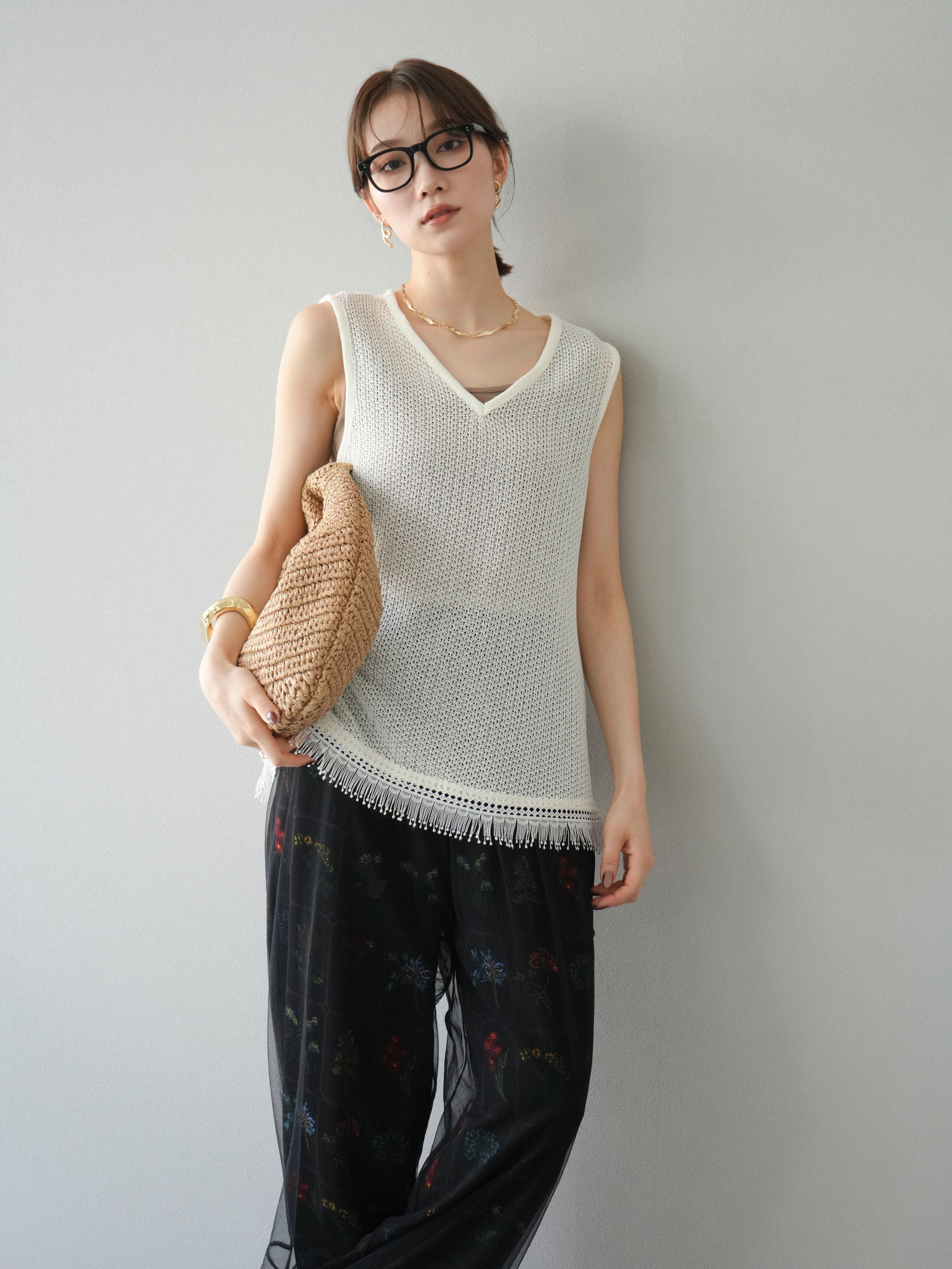 予約]裾フリンジVネックニットタンクトップアンサンブル/オフ – Lumier