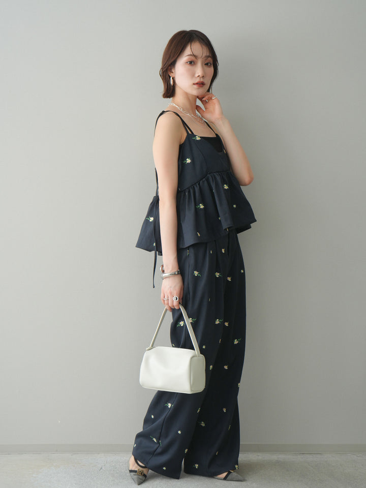 [予約]フラワー刺繍タックパンツ/navy