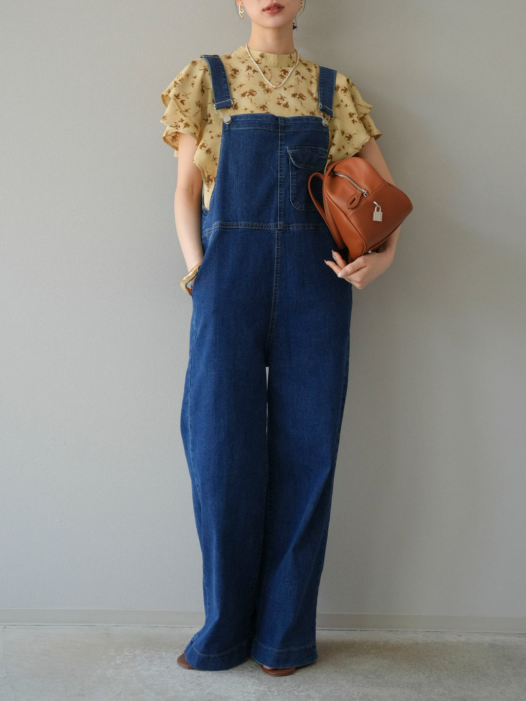 [予約]フラワーモチーフラッフルスリーブブラウス/ベージュ