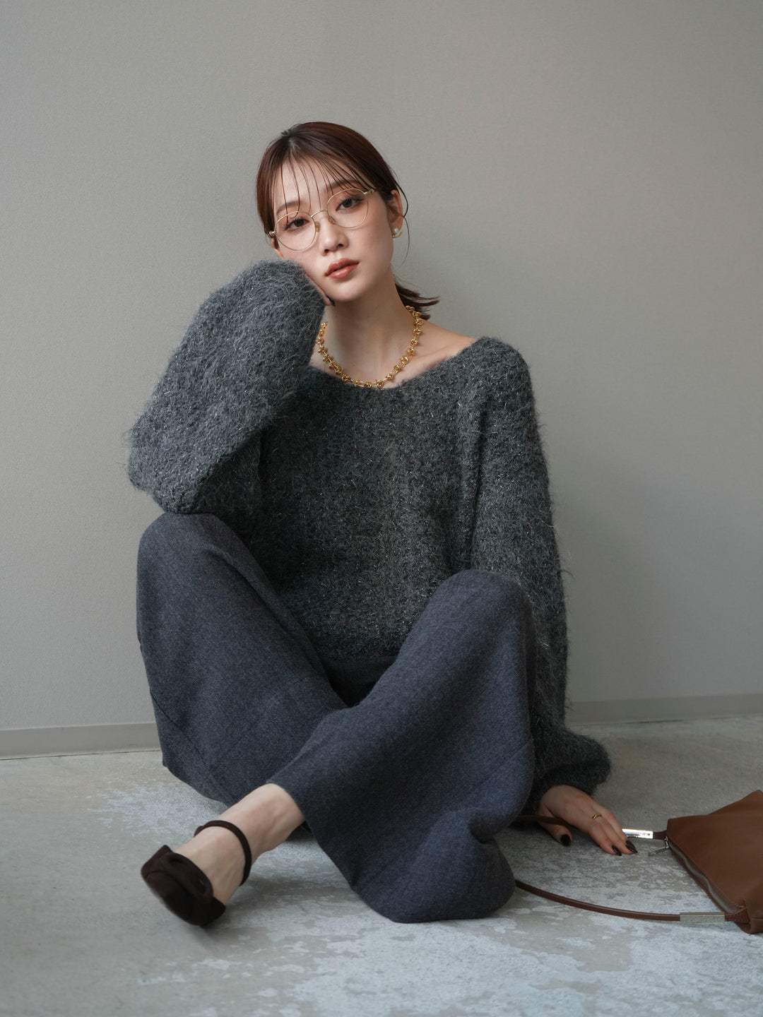 [予約]ウールタッチラメミックスヤーンVネックニットプルオーバー/charcoal