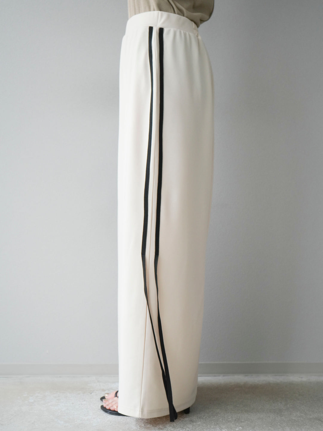 [予約]サイドラインジャージナロースカート/アイボリー