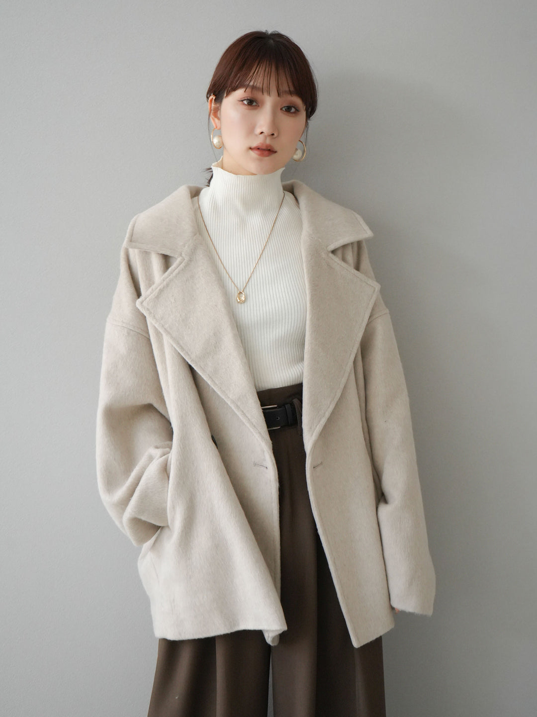 [SET]フェイクビーバーミドルコート+袖ボタンハイネックリブニットトップス+ベルト付ウールタッチワイドパンツL(3set)