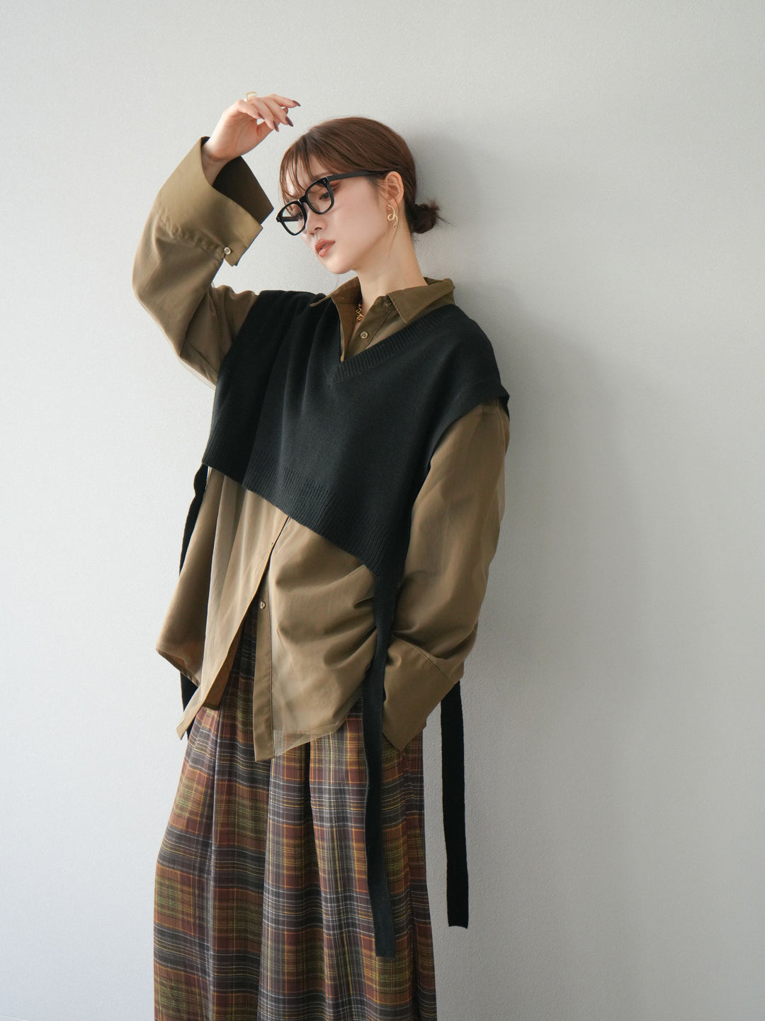 [予約]サイドリボンVネックショートニットベスト/ブラック