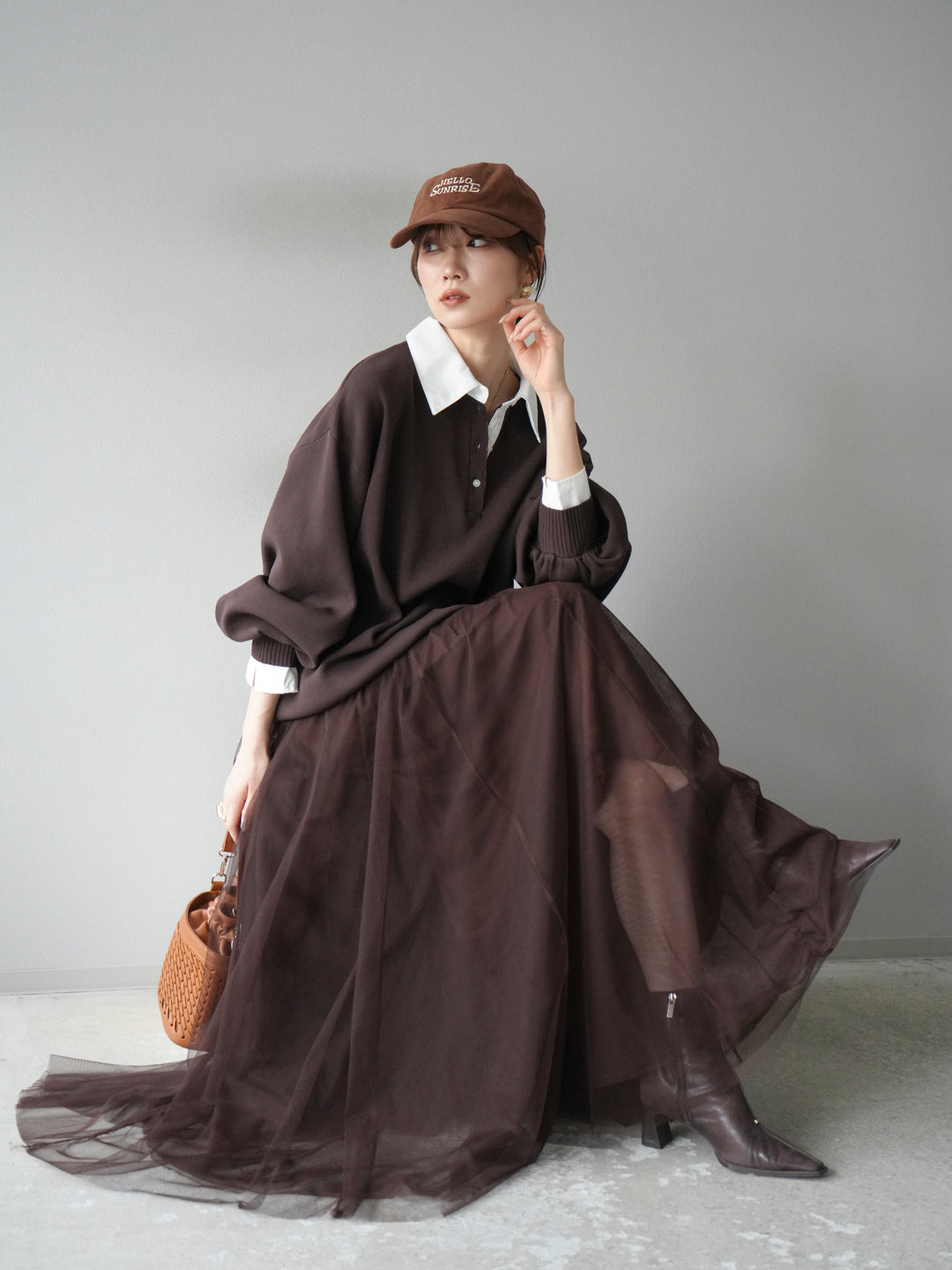 [預訂] 領口Polo針織套衫/棕色