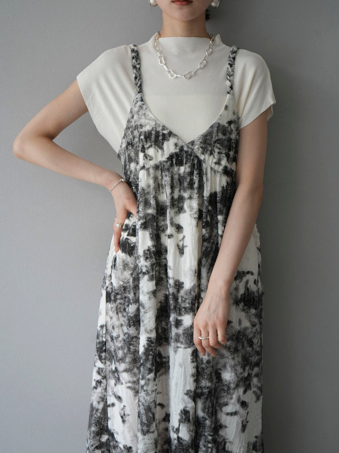 [Pre-order] Damaged Nuance Pattern Braided String Cami Dress/White