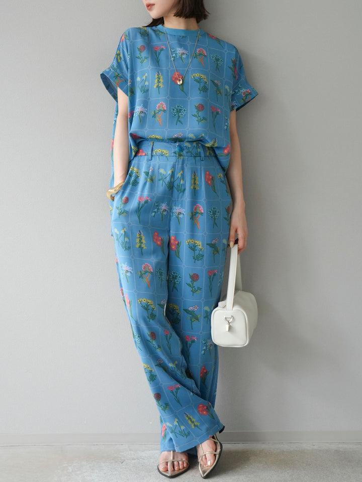 [予約]パッチワークフラワープリントプルオーバー/ブルー