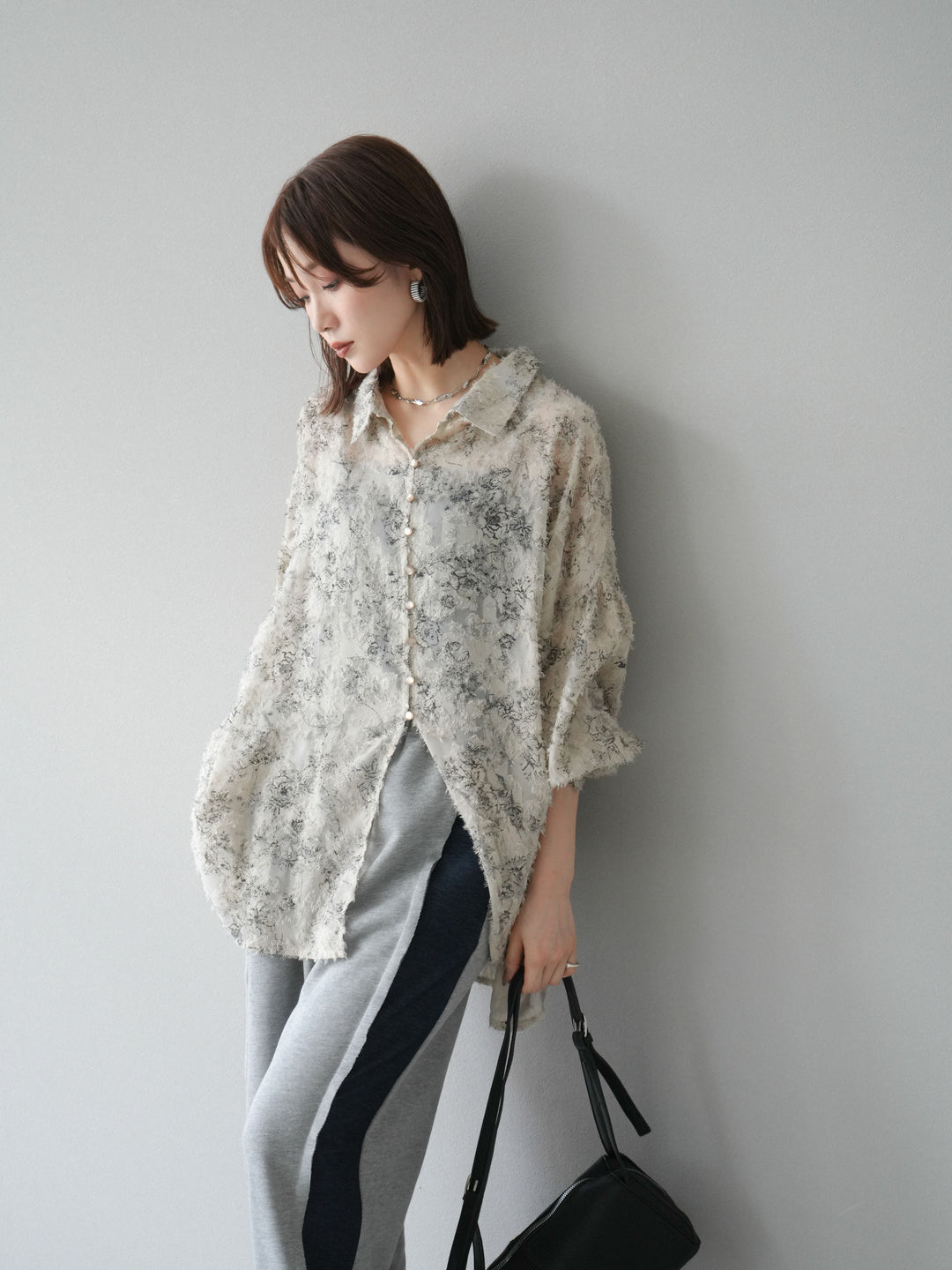 [予約]ニュアンスフリンジジャガードボリュームスリーブブラウス/ベージュ