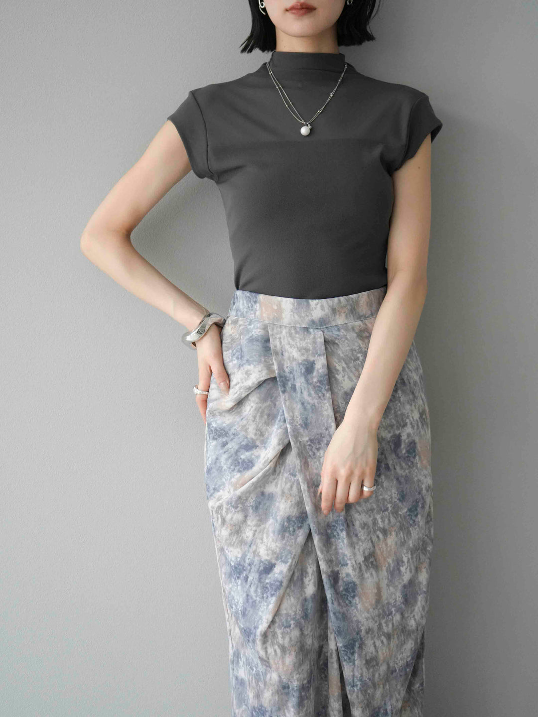 [予約]シアー切替ストレッチトップス/チャコール