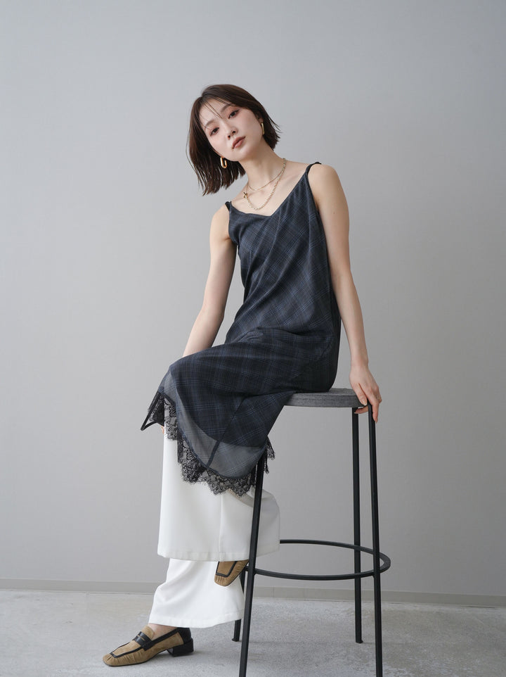 [予約]アシンメトリーチェック柄レースキャミソール/black