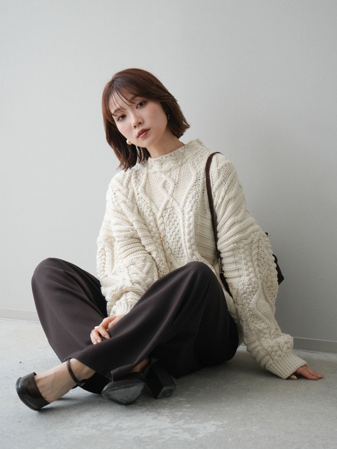 [予約]ケーブル編みモックネックニットプルオーバー/ivory