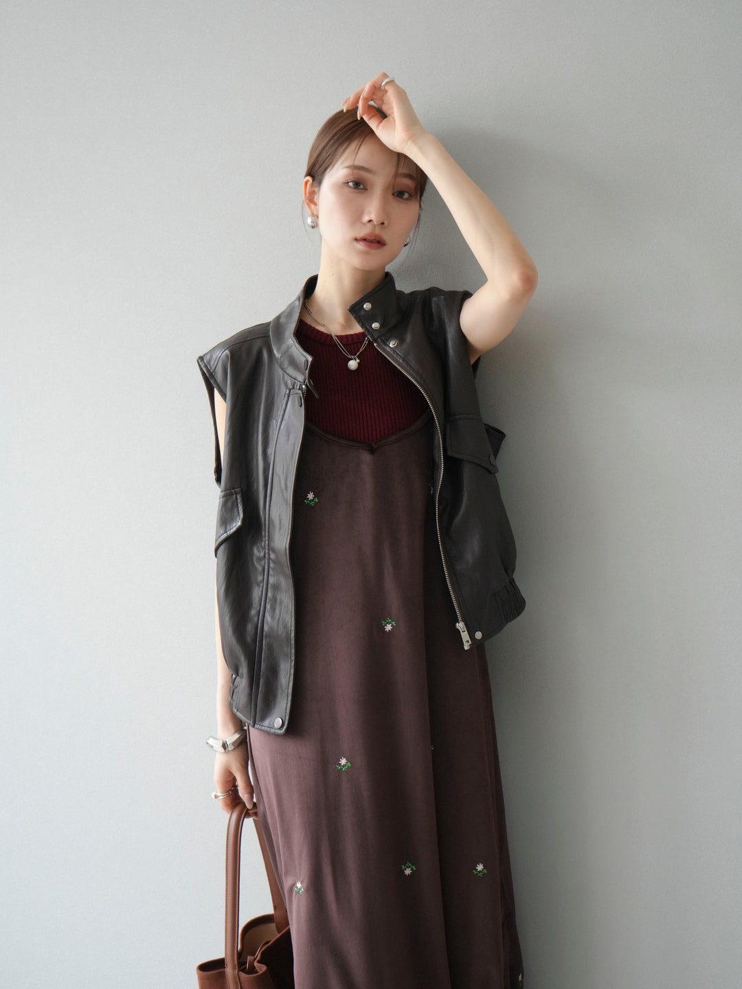 [予約]フラワー刺繍ベロアキャミワンピース/ブラウン