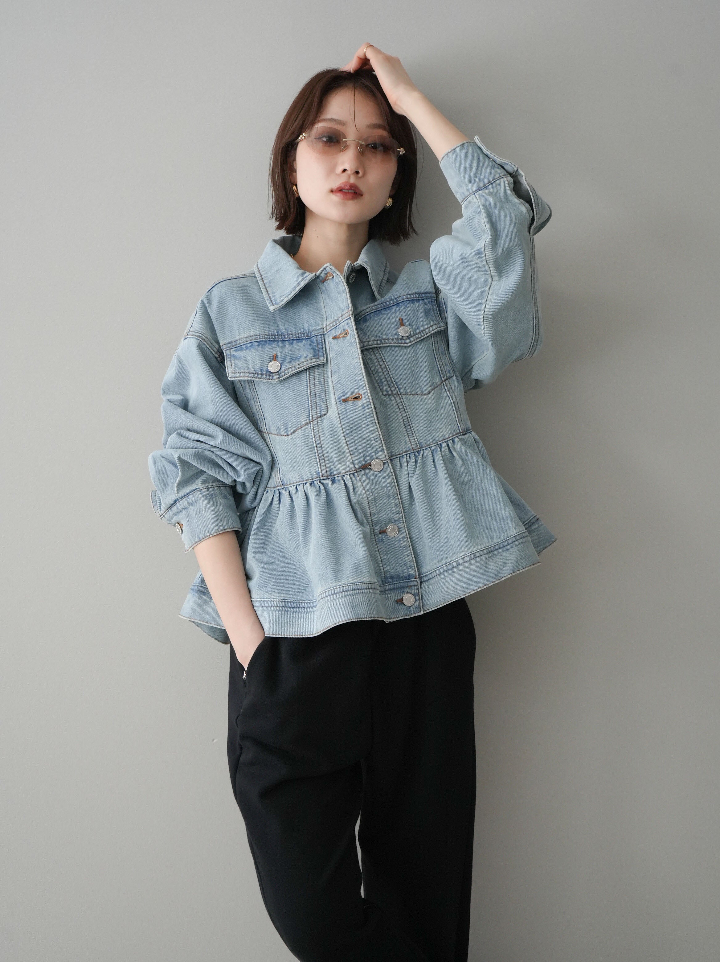 予約]ぺプラムフレアデニムジャケット/bleach – Lumier