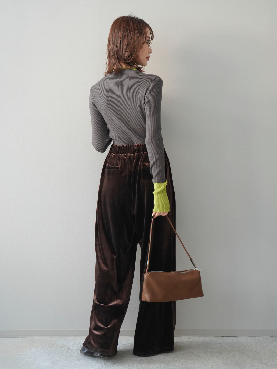 [SET]袖ボタンハイネック配色リブニットトップス+ベロアベルトスリムパンツ(2set)