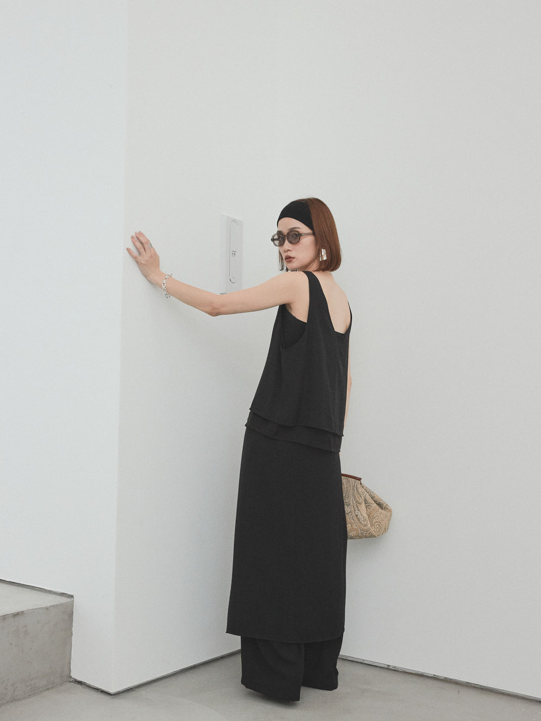 [予約]ワッシャーサテンレイヤードスカートパンツ/ブラック