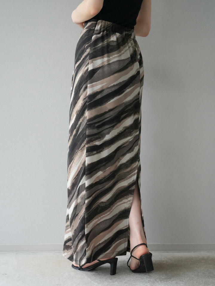 [予約]ニュアンスプリントタックIラインスカート/ブラウン