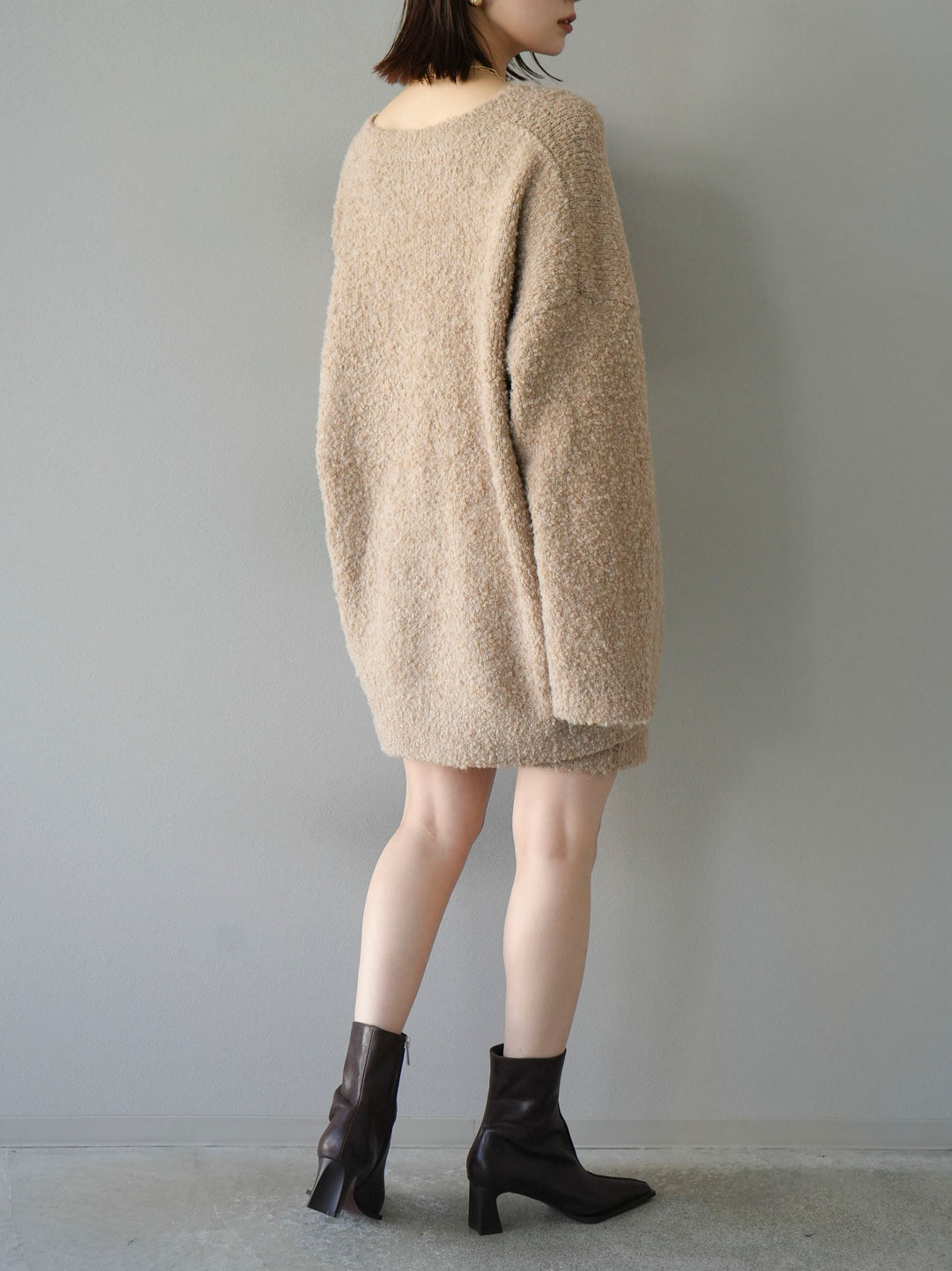 [SET] 橢圓針織衫 & 迷你裙 SET UP