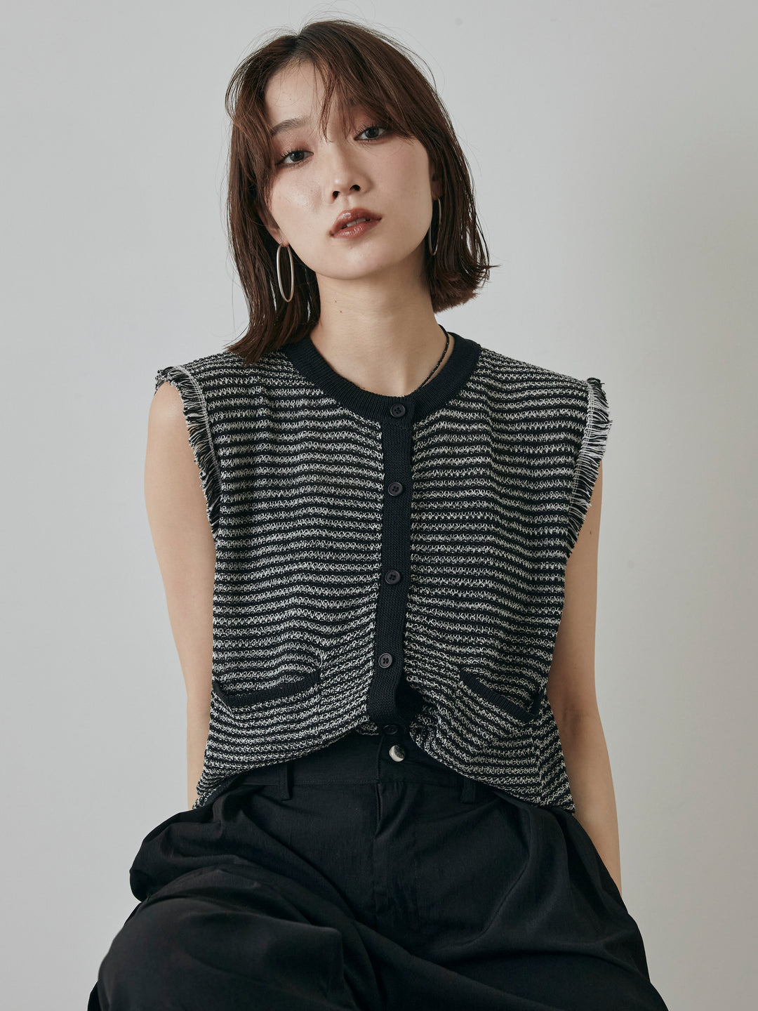 [予約]ボーダー袖フリンジニットベスト/ブラック