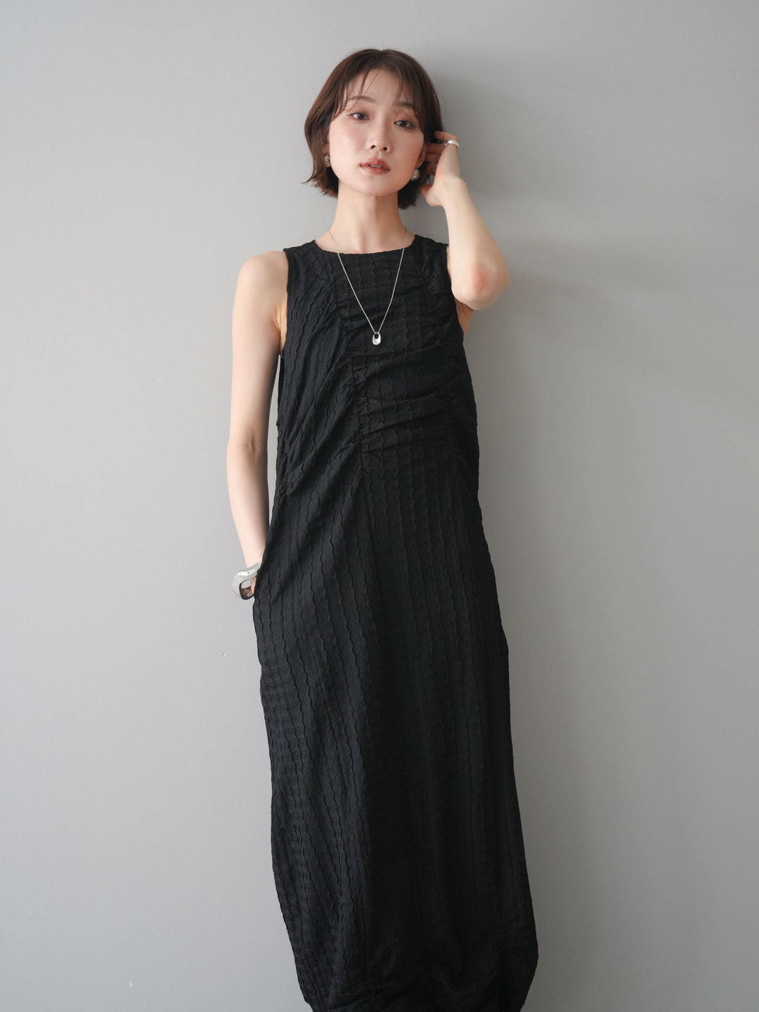 [予約]シャーリングジャガードノースリーブワンピース/black