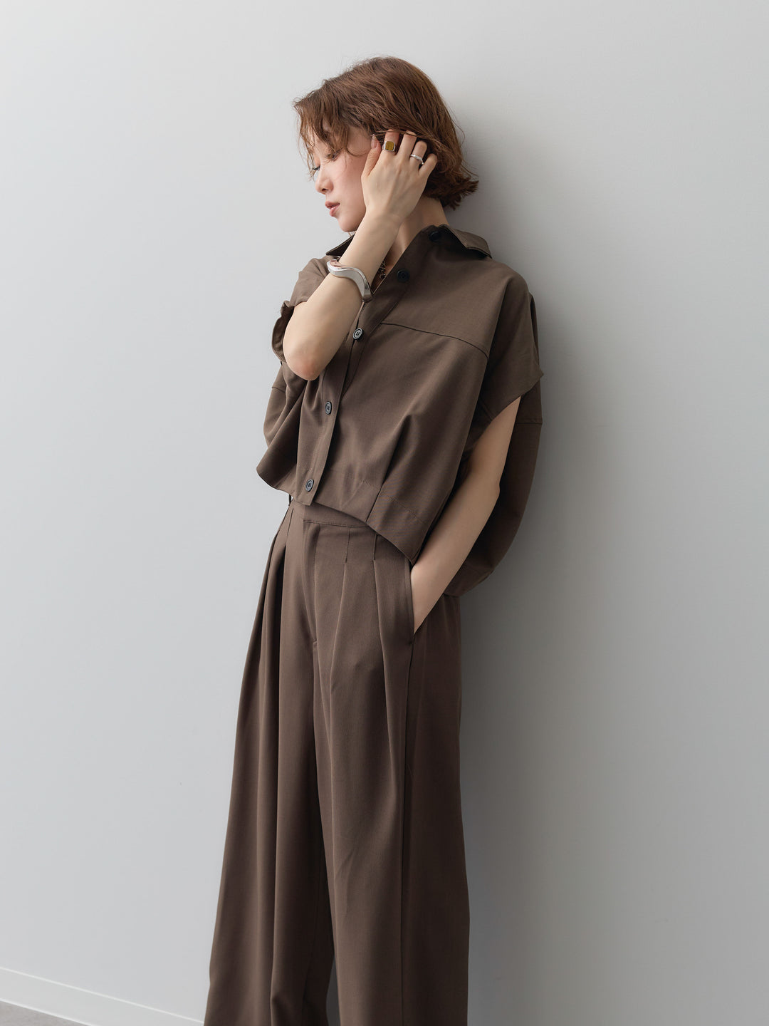 【套裝】縐綢燈籠無袖襯衫 + 縐綢闊腿褲（兩件套）