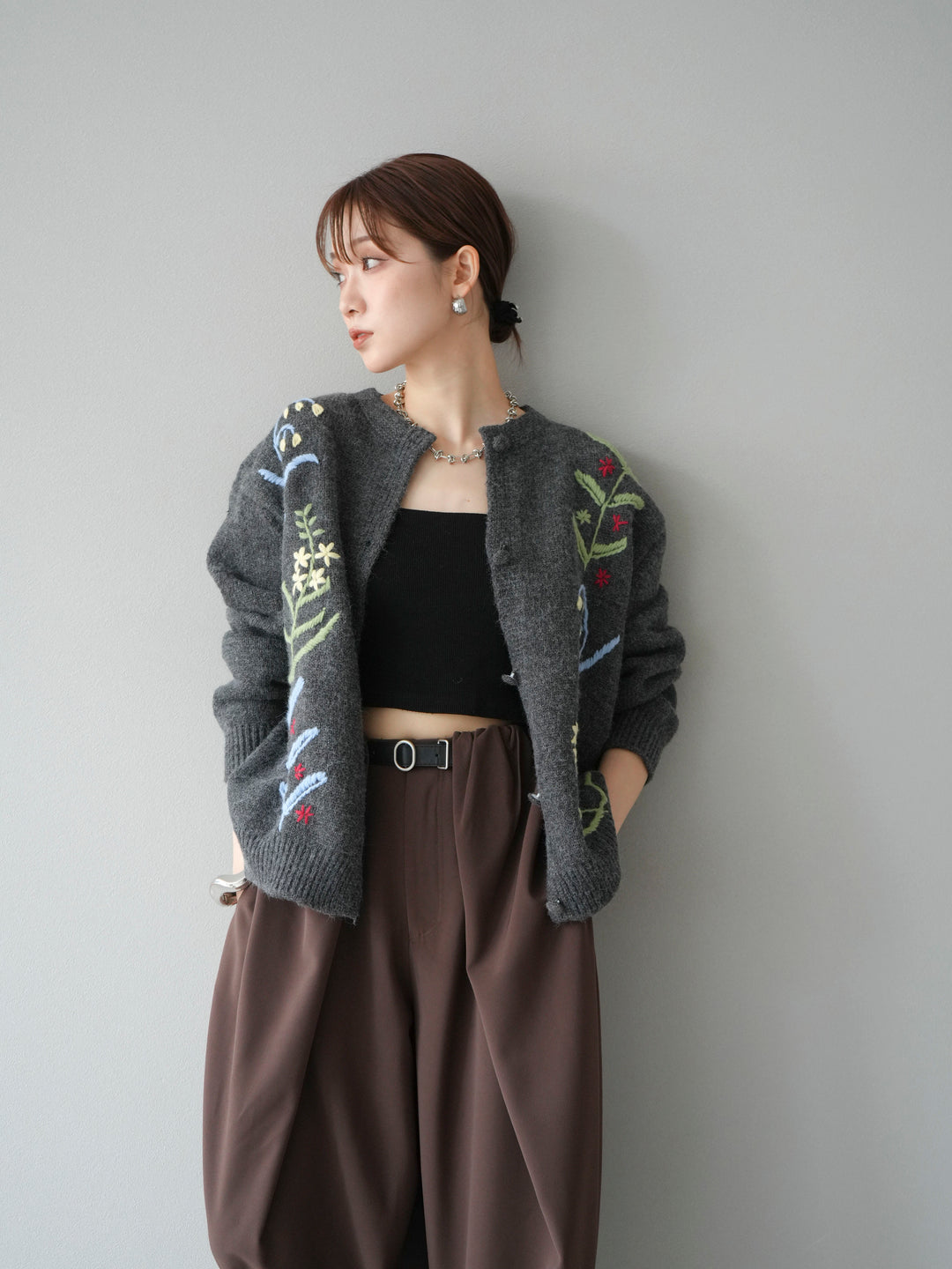 [SET]フラワー刺繍ニットカーディガン+ベルト付タックワイドパンツ(2set)