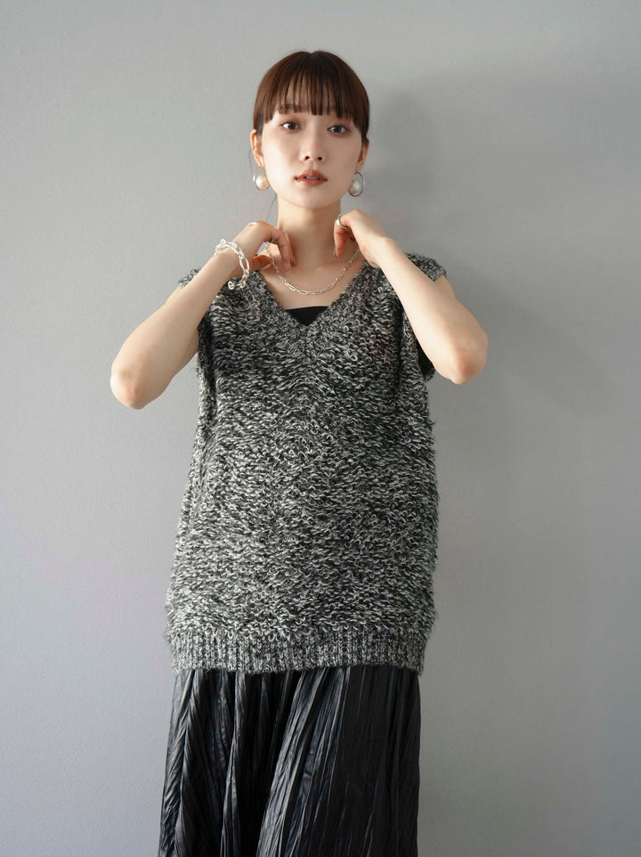 [預訂] 毛圈針織背心/黑
