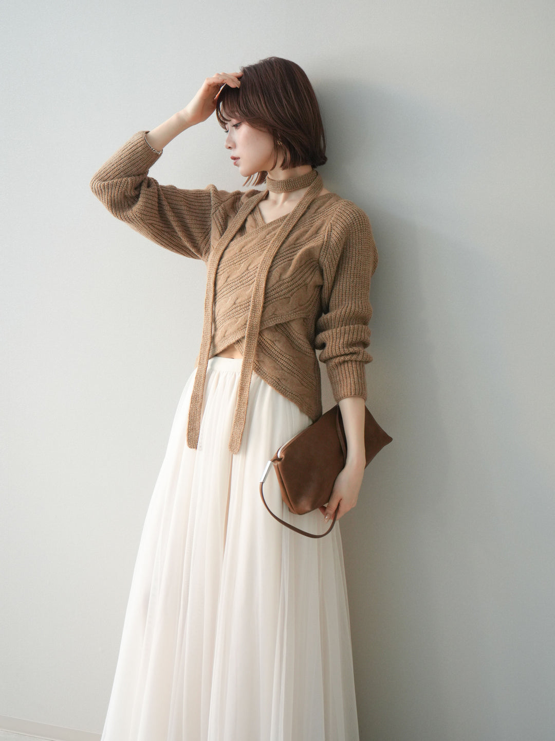 [予約]ケーブル編みクロスニットトップス/camel