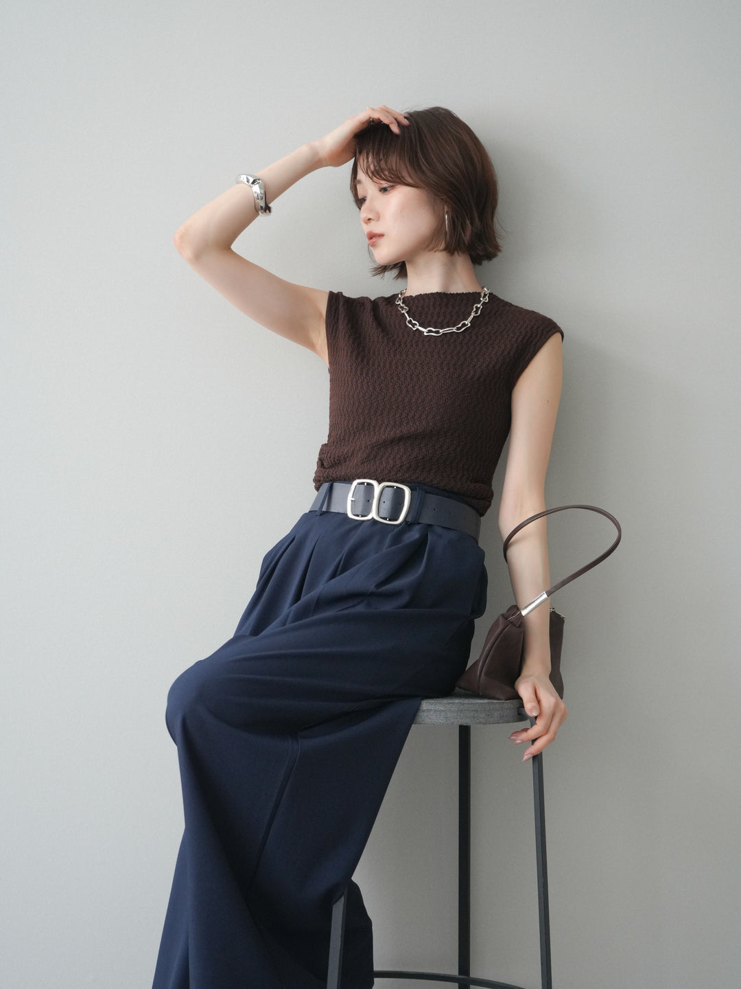 [予約]サイドシャーリングボトルネックノースリーブニットプルオーバー/brown