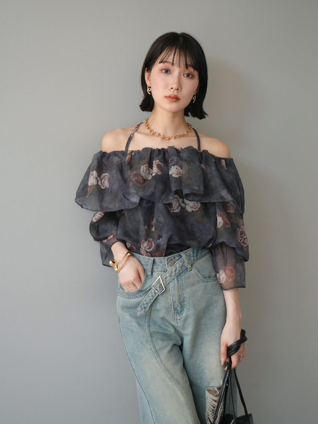 【預購】花朵露肩襯衫/藏青色