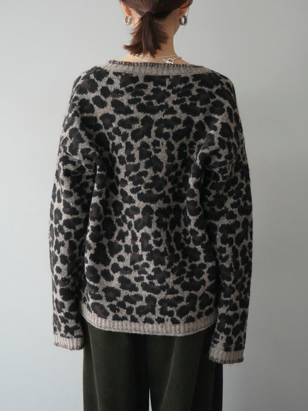 [予約]アニマル柄ステッチニットカーディガン/brown