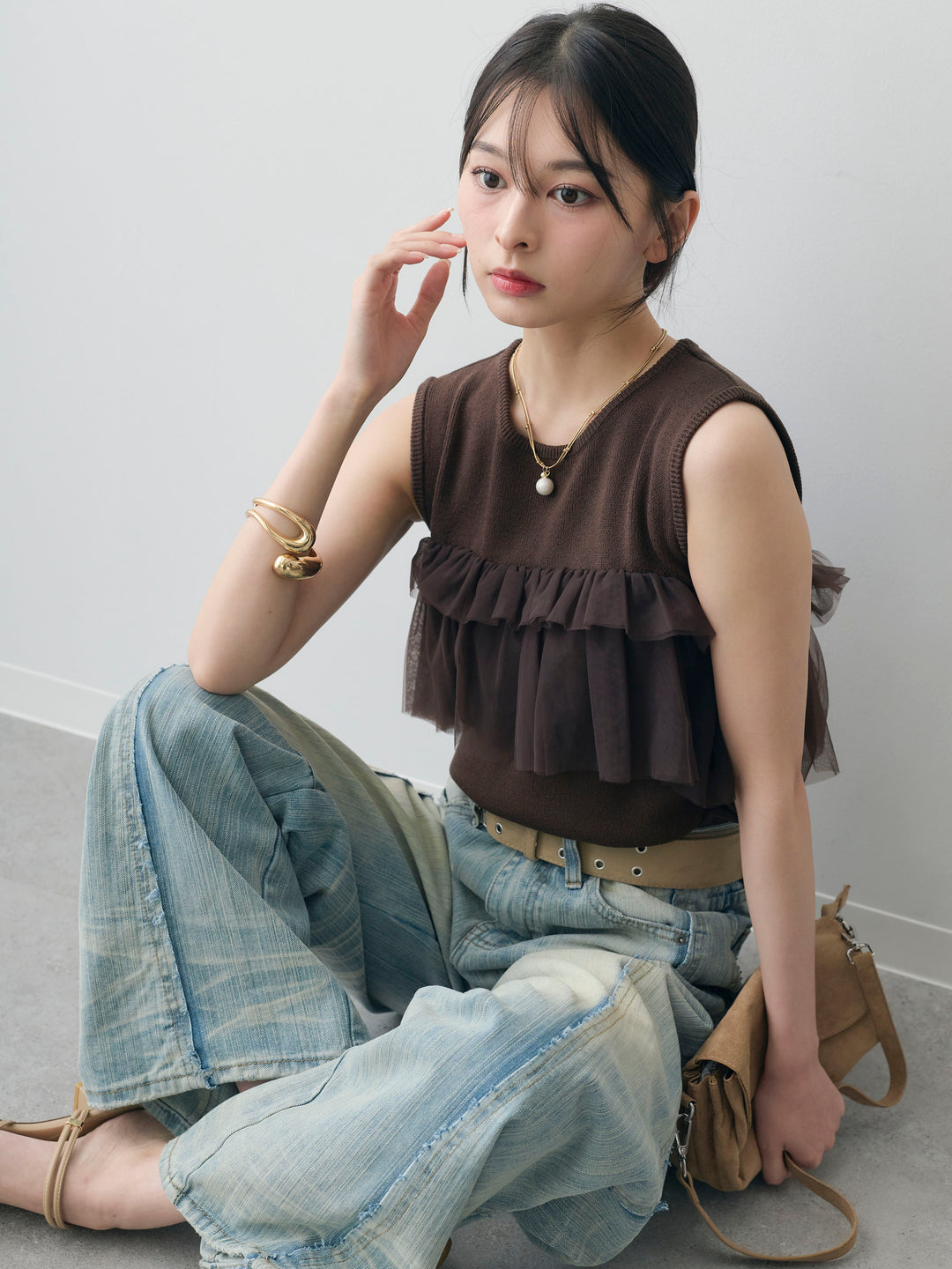 [SET]チュールフリルニットノースリトップス+縦ウォッシュワイドデニムパンツ(2set)