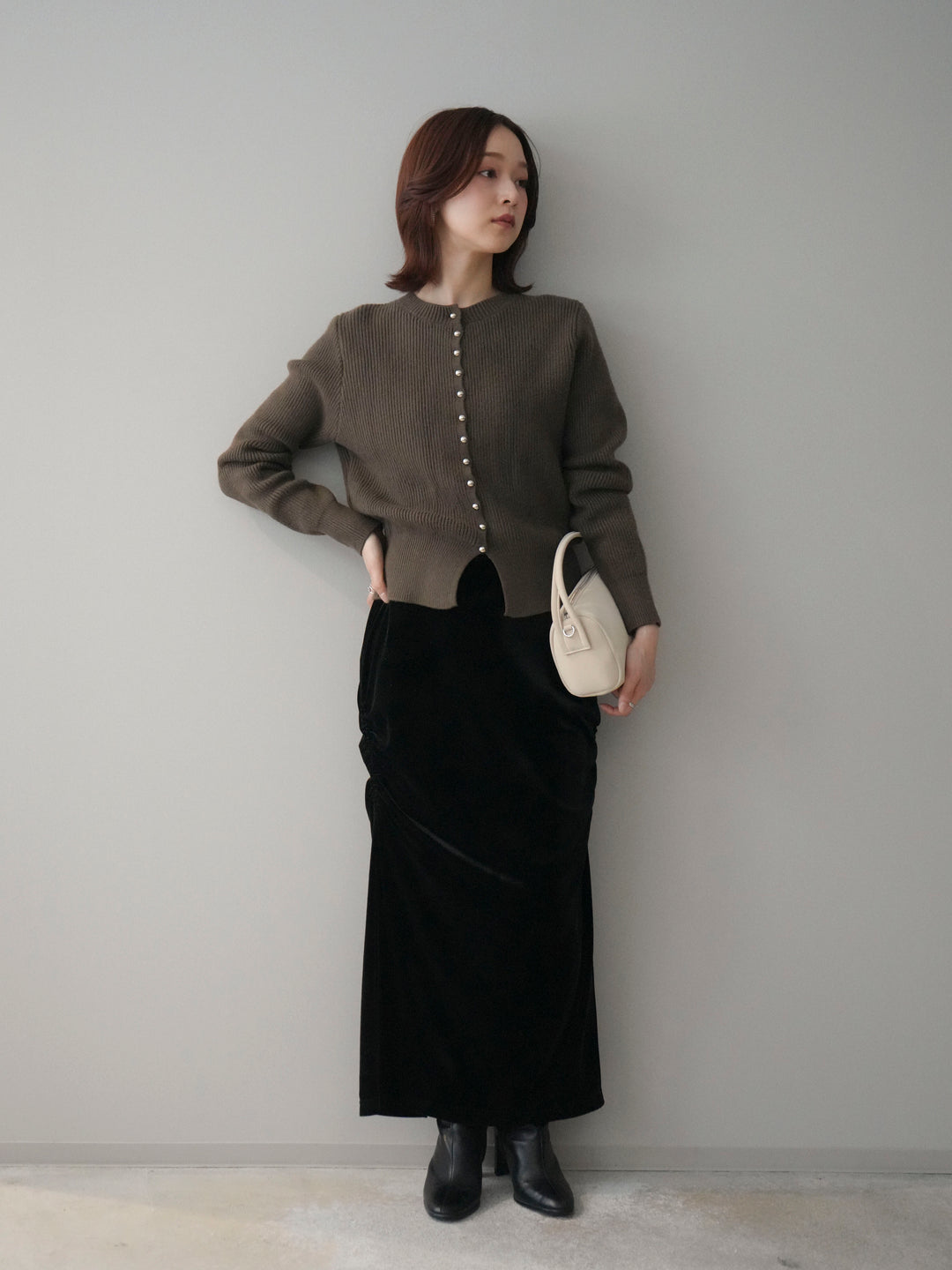 [SET]シルバーボタン畦編みニットカーディガン+ギャザーベロアスカート(2set)