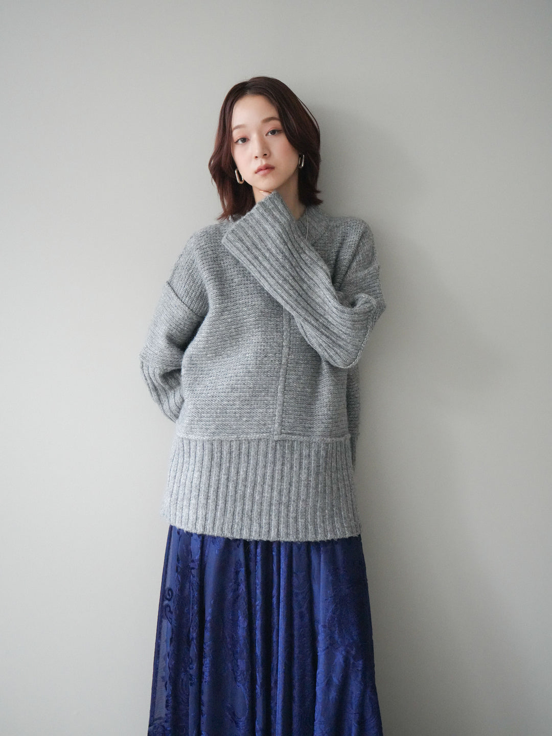 [SET]編み地切替ボトルネックニットプルオーバー+アンティーク柄フロッキーマキシスカート(2set)