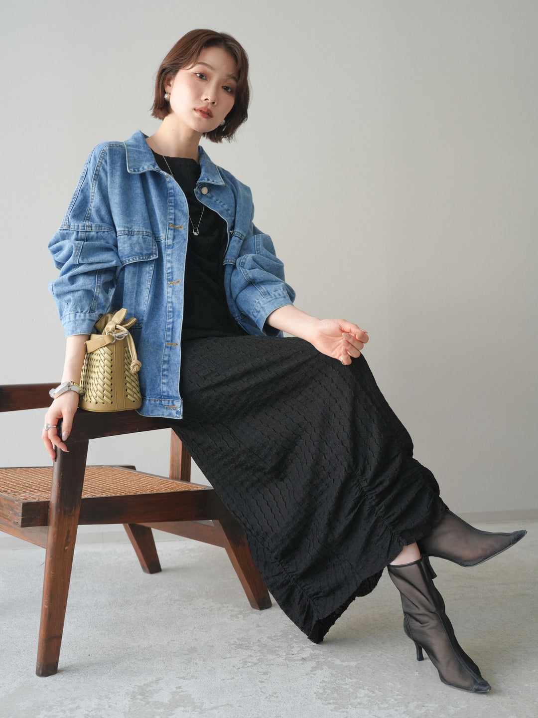 [SET]シャーリングジャガードノースリーブワンピース+ルーズシルエットデニムジャケット(2set)