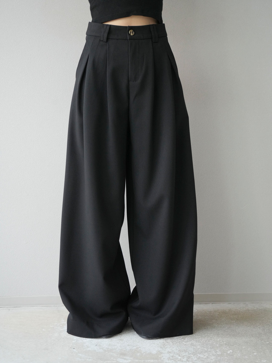 [予約]ダブルタックワイドパンツ/ブラック