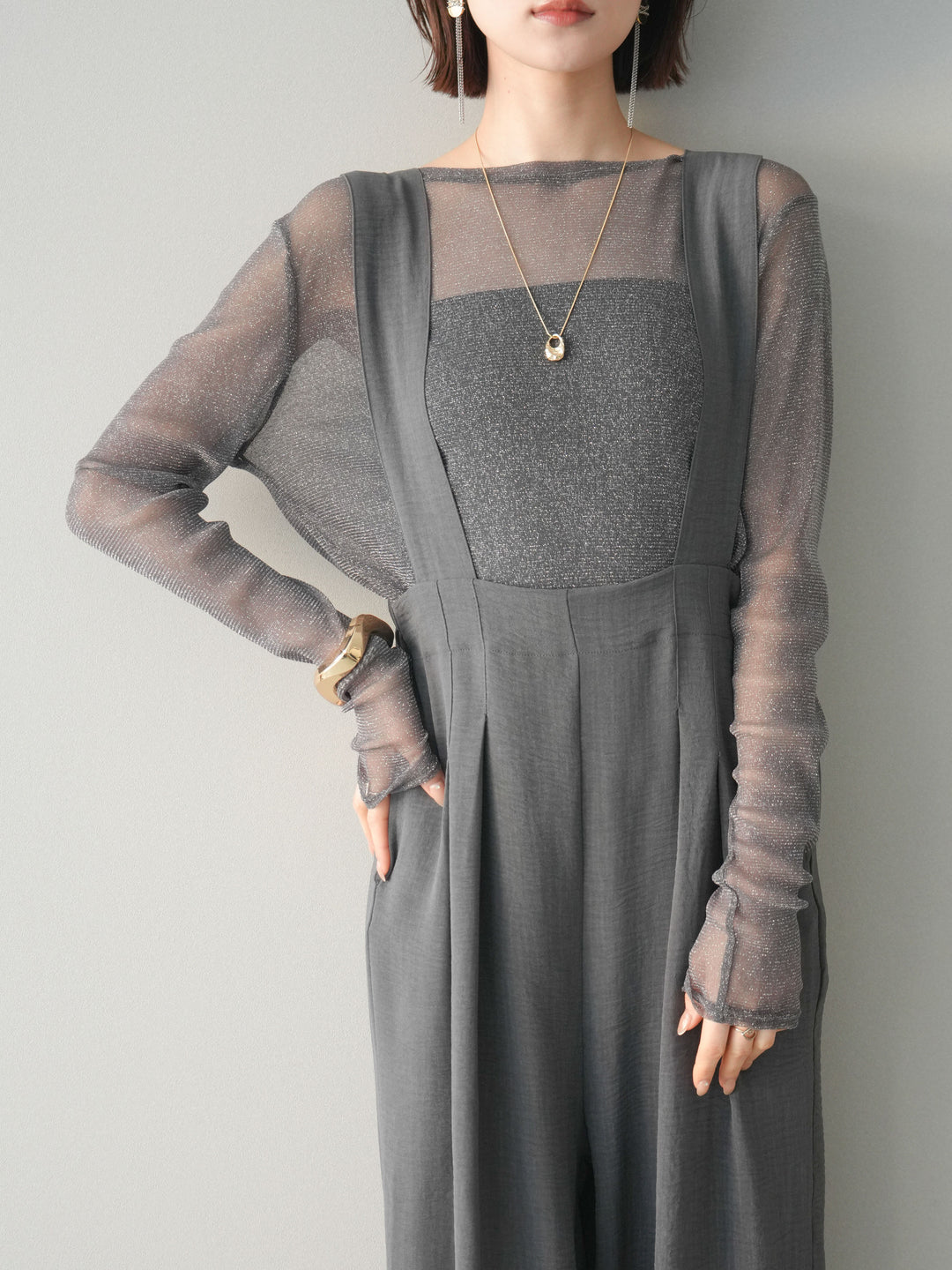 [予約]シボ加工ハイウエストタックサロペット/charcoal