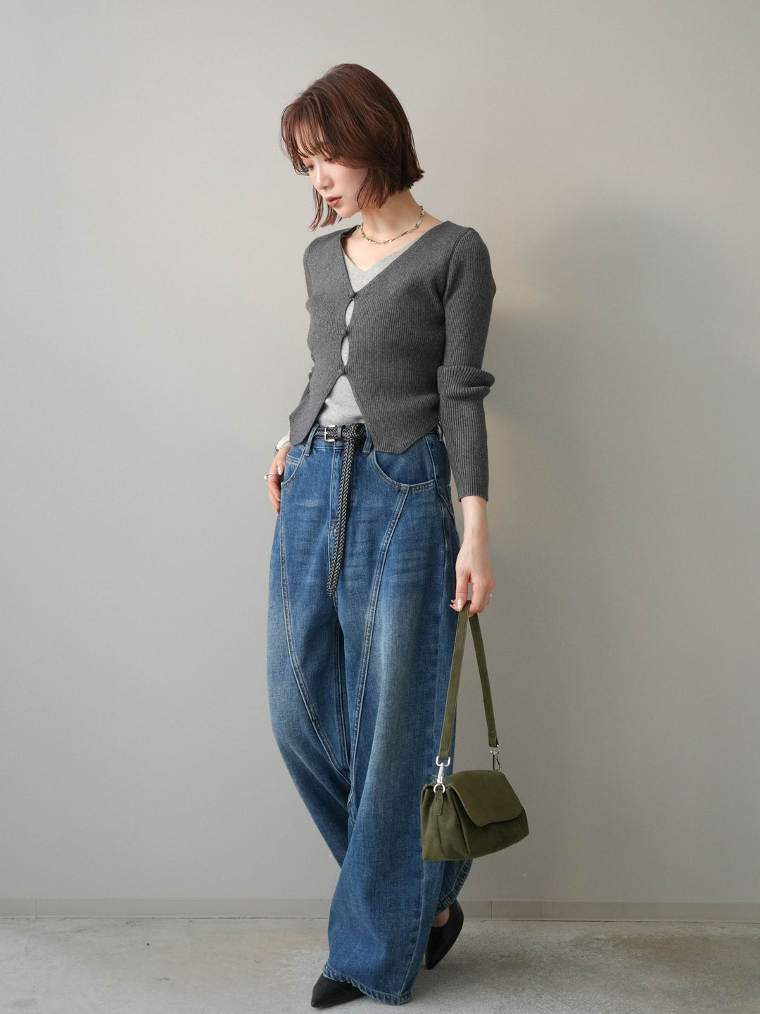 [SET]Vネック配色レイヤードスリットニットトップス+裏起毛加工デニムカーブパンツ(2set)