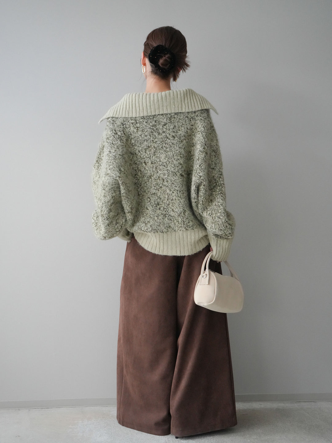 [予約]モチーフベルト付スエードタックワイドパンツ/brown