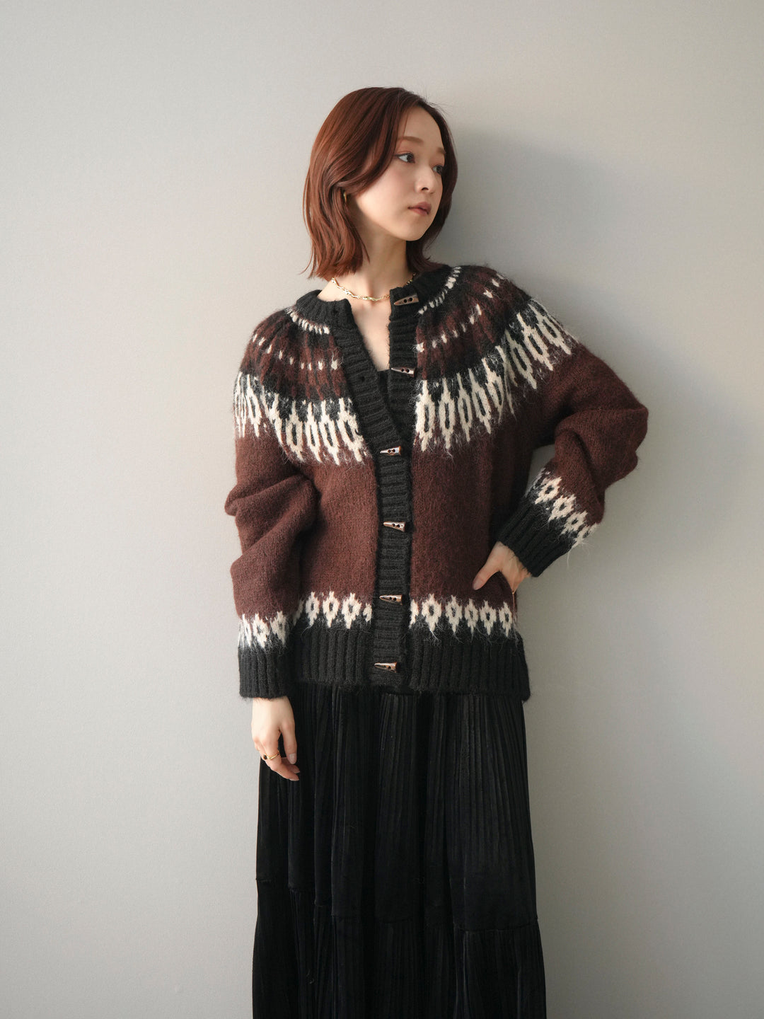 [予約]トグルボタン求心柄ニットカーディガン/brown