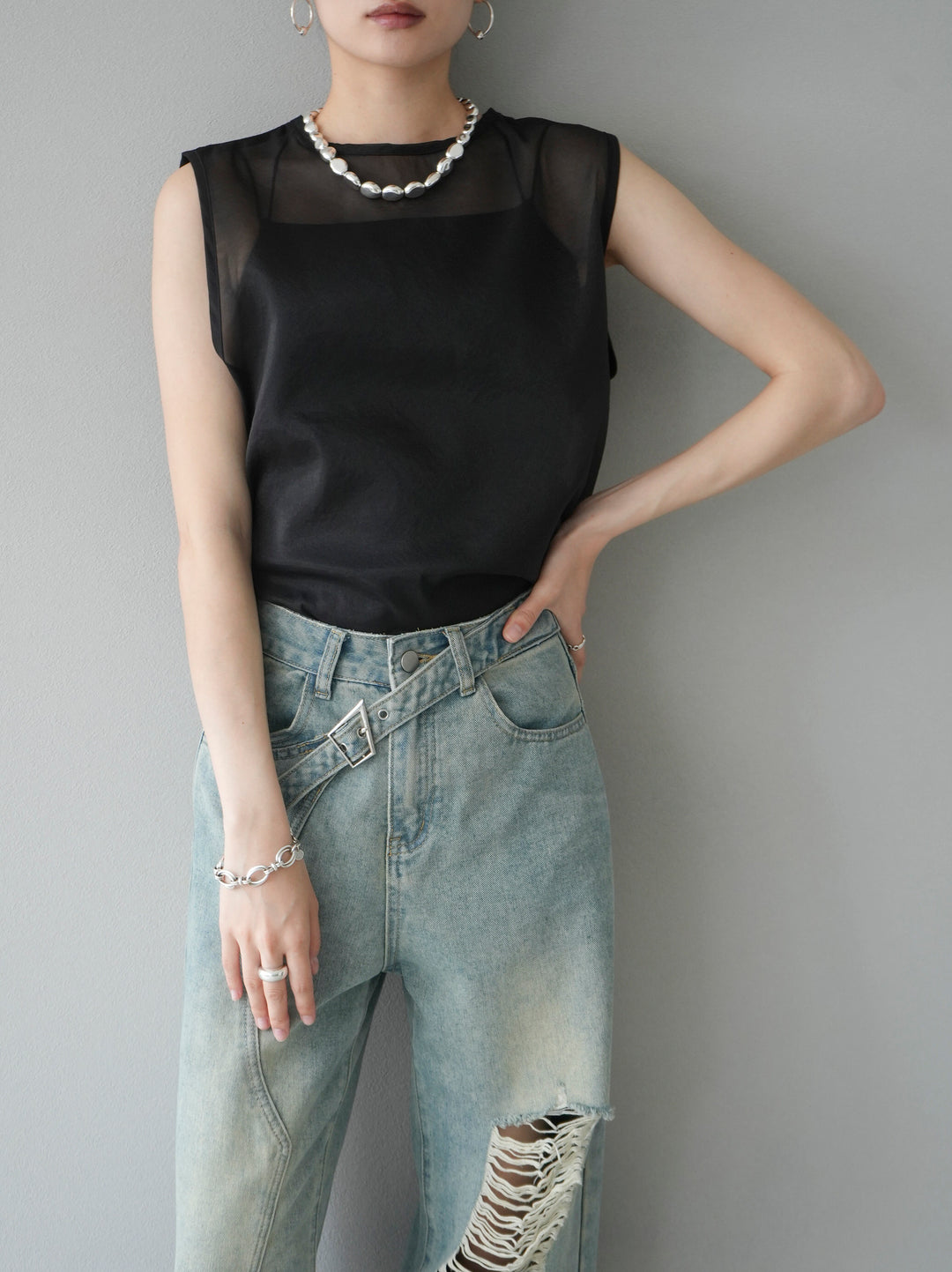 [SET] Organdy sleeveless top + belt asymmetrical damaged denim (2set)