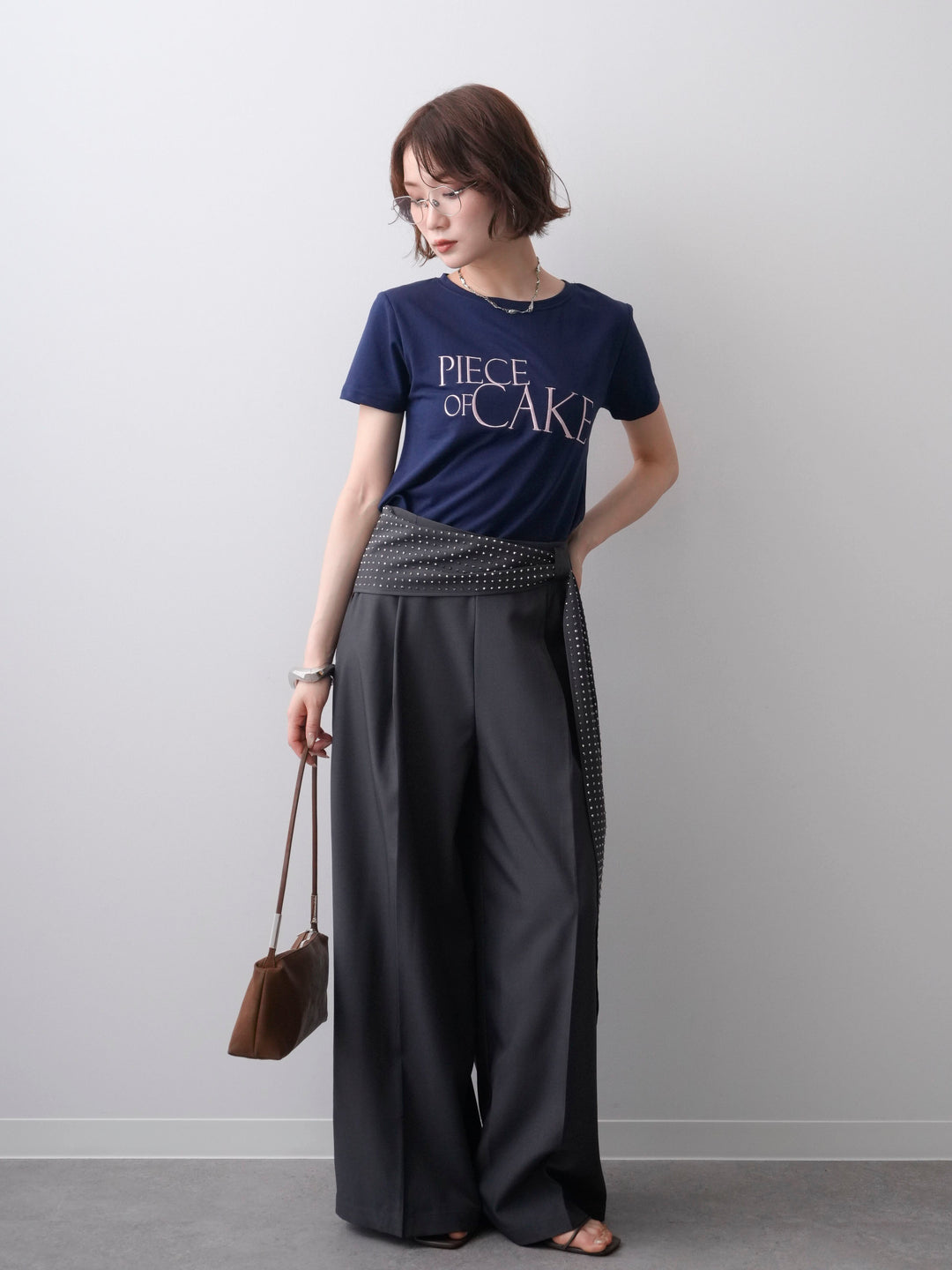 【套裝】刺繡Logo T卹+串珠腰帶束腰寬褲（兩件組）