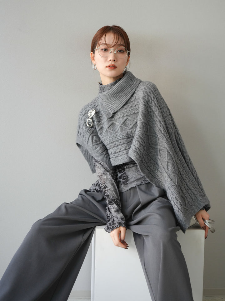 [予約]ケーブル編みニットケープ/グレー