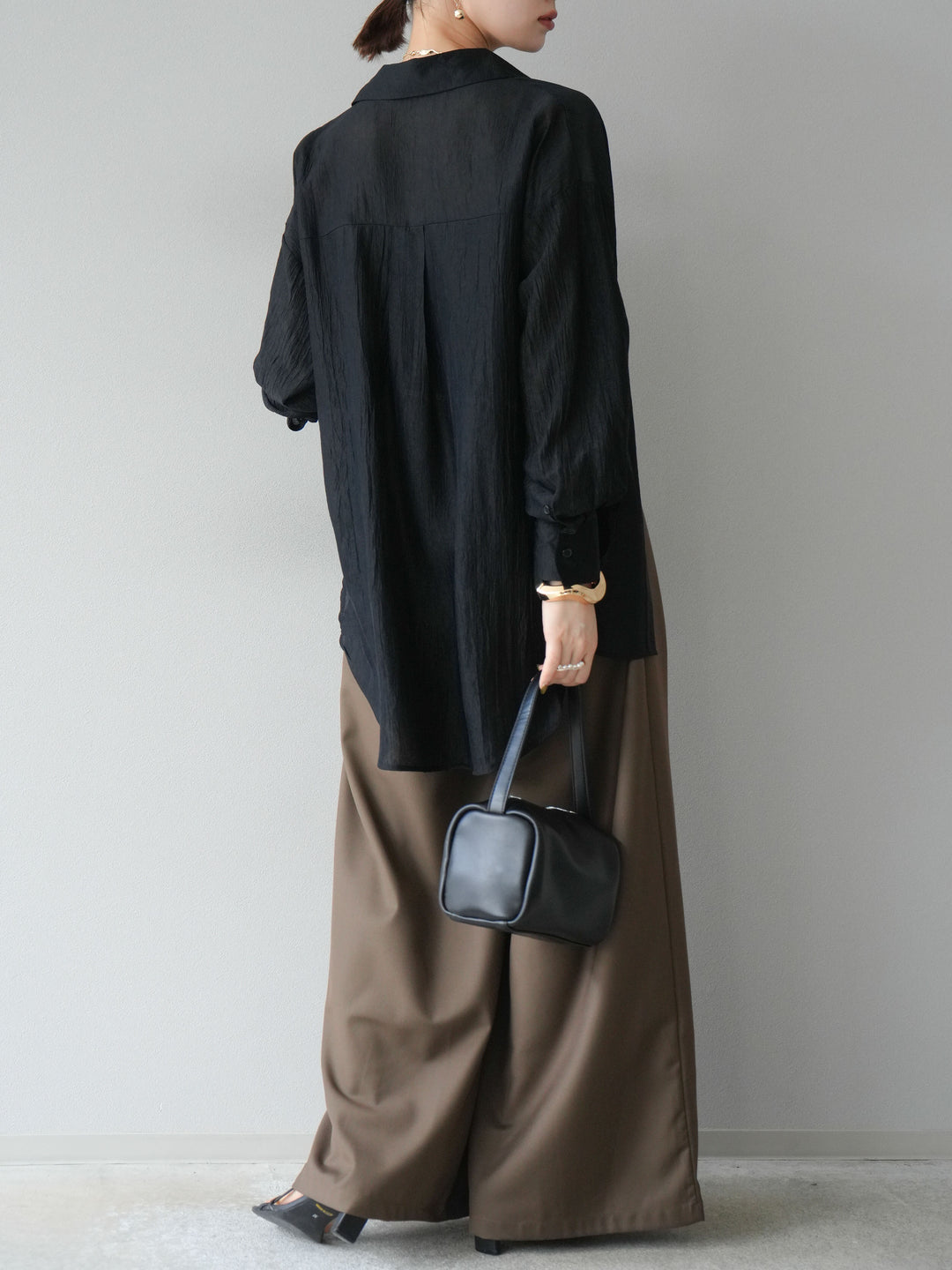 【預購】寬褲，捲腰，附logo褶/褐色