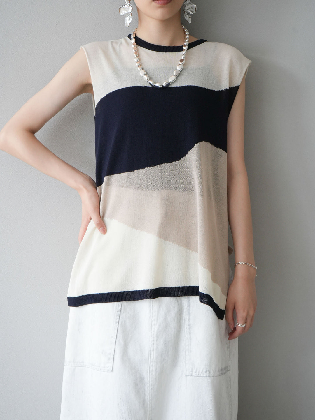 [Pre-order] Bicolor sheer knit sleeveless / ivory