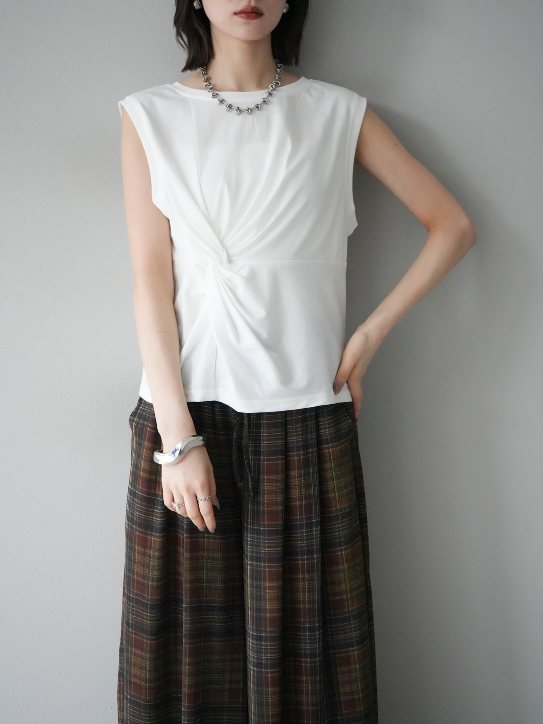 [予約]フロントツイストノースリーカットソー/オフ