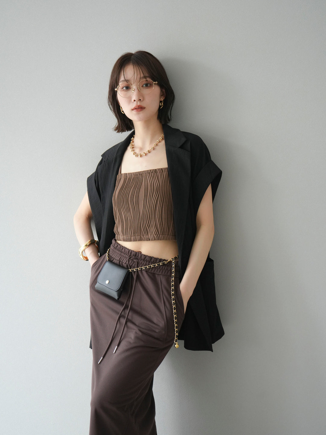 [SET]リネンライクノースリーブダブルジレ+ウェーブパイピングカップ付ベアキャミソール(2set)