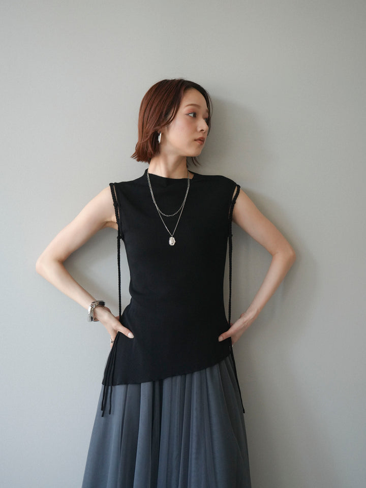 [予約]サイドコードアシメニットノースリーブ/black
