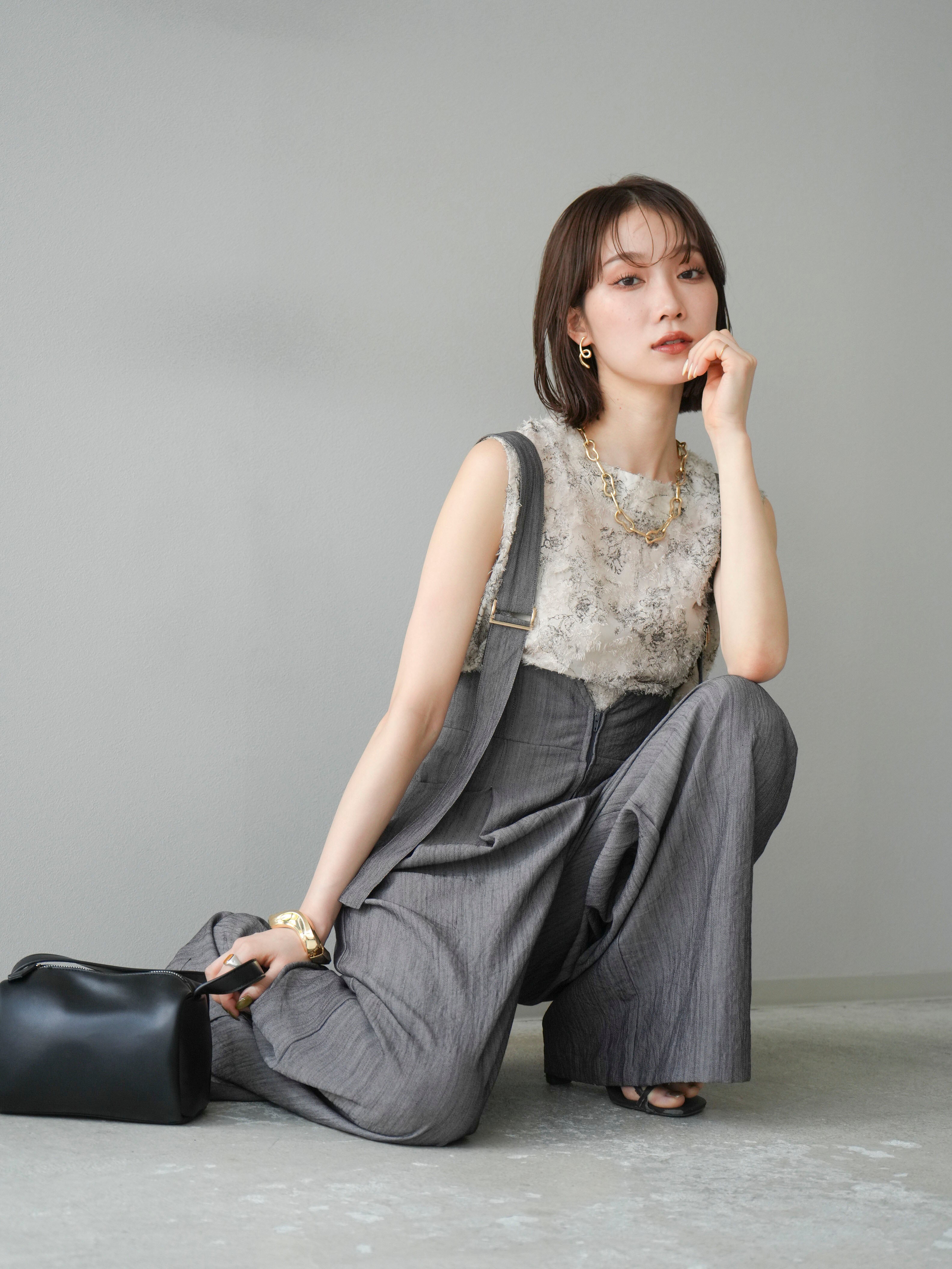 【最終価格】美品　BEARDSLEY ドットリップルノースリブラウス 最終価格】美品 BEARDSLEY ドットリップルノースリブラウス