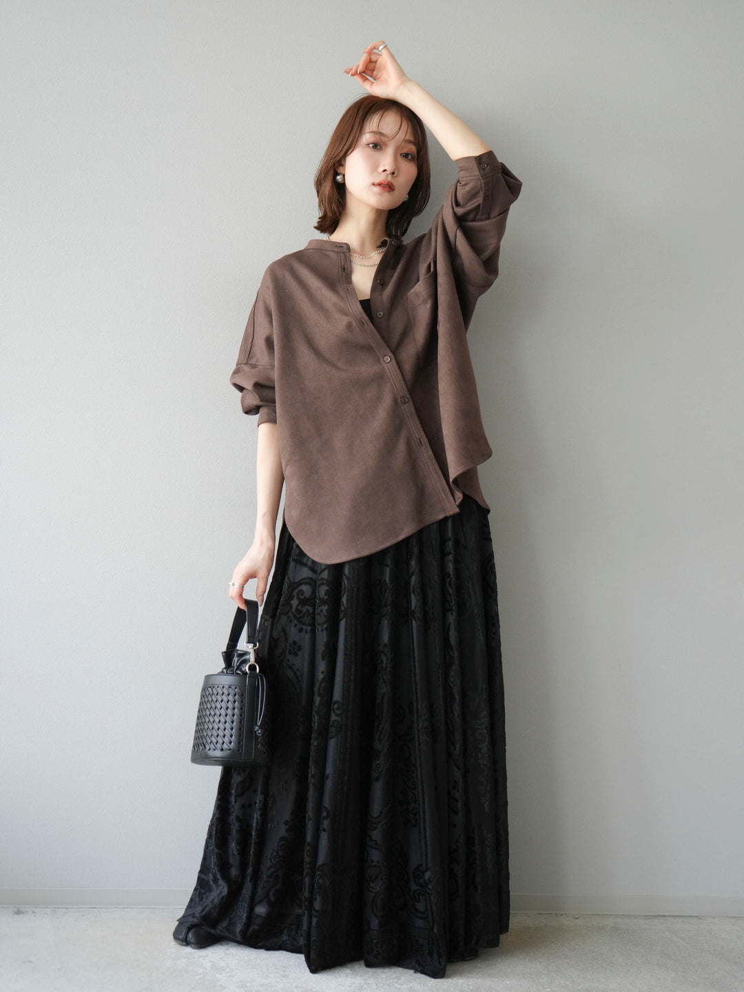 [SET]スエードバンドカラーオーバーシャツ+アンティーク柄フロッキーマキシスカート(2set)